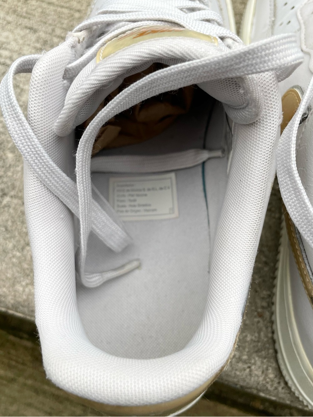 Nike Air Force 1 Women’s Sneakers White Gold Size US 8 EUR 39 CM 25 Authentic - Picture 7 of 9